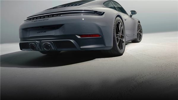 新款保时捷911很强 因为它让老款变得更香了(图8) 新款保时捷911很强 因为它让老款变得更香了