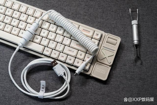 苹果Mac用户的终极伴侣! IQUNIX MG65 Pro矮轴机械键盘体验测评(图4)