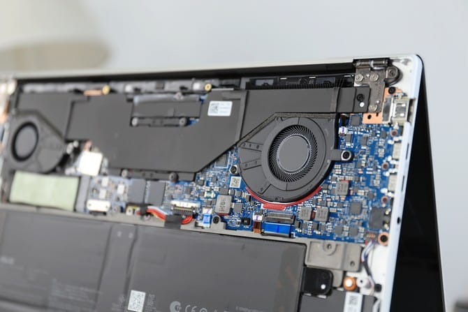 华硕灵耀16 Air AI超薄本怎么样 华硕灵耀16 Air AI超薄本评测(图8)