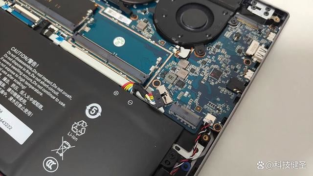 新锐龙R7+1TB+2.5K 售价仅4299元! 机械革命无界15 Pro笔记本测评(图5)