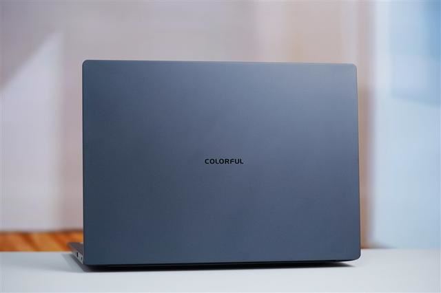 酷睿i9+RTX 4070仅有1.53kg! 七彩虹源N14全能本AI PC评测(图3)