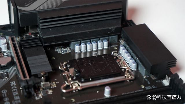 华硕技嘉微星主板怎么选? 御三家主流B760M主板对比评测(图5)