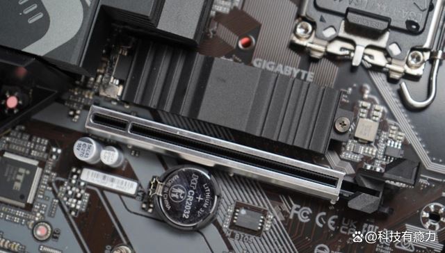 华硕技嘉微星主板怎么选? 御三家主流B760M主板对比评测(图7)