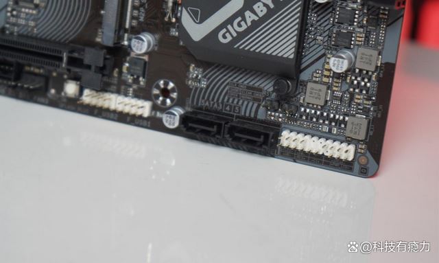 华硕技嘉微星主板怎么选? 御三家主流B760M主板对比评测(图10)