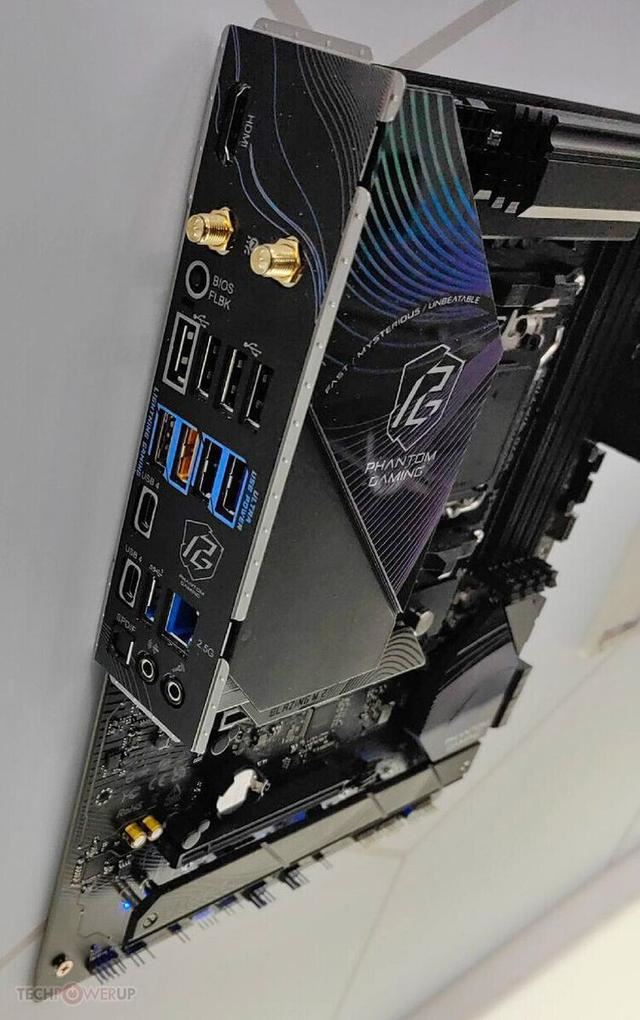 华擎X870/X870E系列主板全阵容亮相:AM5接口坚持到2027年(图7)