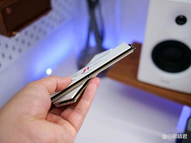 极致稳定与性能的双重盛宴! 金百达白刃DDR5 6000 C28内存测评(图4)