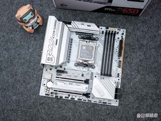 极致稳定与性能的双重盛宴! 金百达白刃DDR5 6000 C28内存测评(图10)