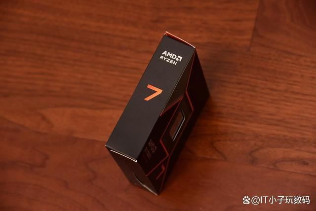 逆袭14700K! AMD RYZEN5 9700X对比14700K实际测评(图3)