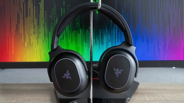 有灯更高续航也更强! Razer雷蛇梭鱼X幻彩版无线耳机体验测评(图4)