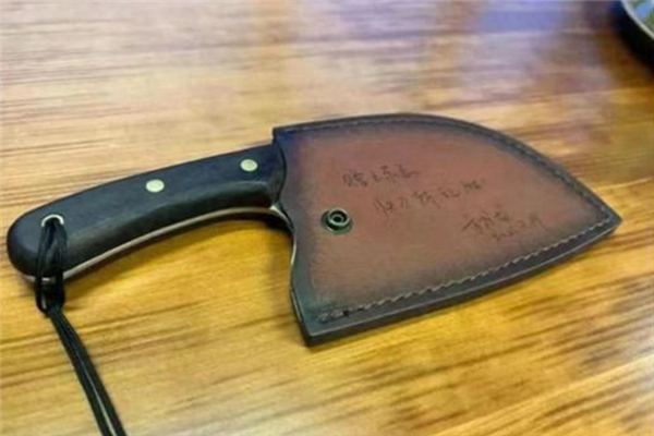 传吉利高管曾寄刀给博世总裁希望降价 官方辟谣:不是砍价的刀(图1) 传吉利高管曾寄刀给博世总裁希望降价 官方辟谣:不是砍价的刀