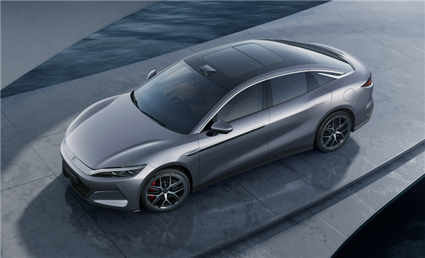 马力超千匹 零百加速2.7秒！比亚迪汉L预售：25万起